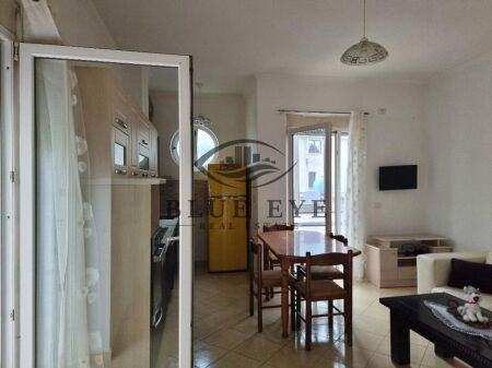 🏠 APARTAMENT 2+1+2 ME QIRA – PRANË GJYKATËS, DURRËS