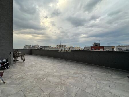 APARTAMENT 3+1+2+ VERANDE PER SHITJE PRANE VILES L !