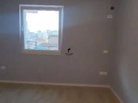 SHITET APARTAMENT 2+1 PAZARI I RI 18.000.000 LEKE FH-96714