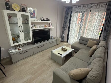 Appartamento in affitto 2+1 a 21 dicembre prezzo 65000 lek