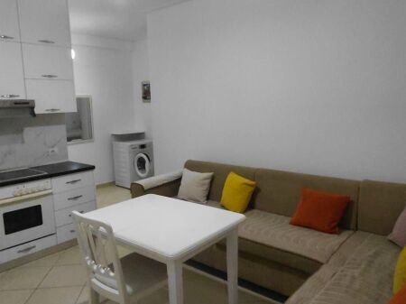 Jepet me qera apartament 1+1 i mobiluar tek Kodra Diellit