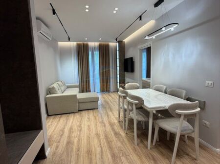 Qira,Apartament 2+1+2,Bulevardi i Ri,Tiranë.