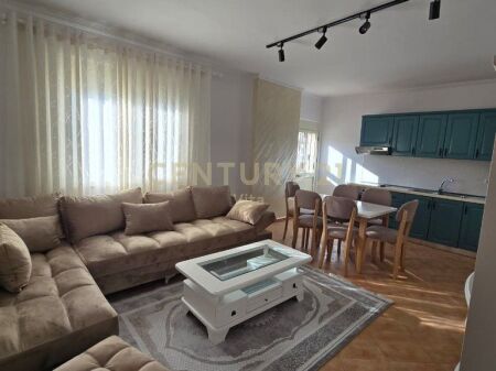 Apartament 2+1 me Qira në Durrës