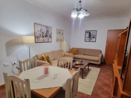 Qira, Apartament 2+1+Kuzhine e vecuar+blk, Prane Liceut – Rruga e Elbasanit, 65.000 Leke/muaj