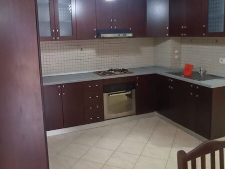 Apartament 2+1 ne Komunen e Parisit