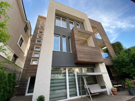 VICINO ALL'AMBASCIATA AMERICANA, VENDIAMO VILLA