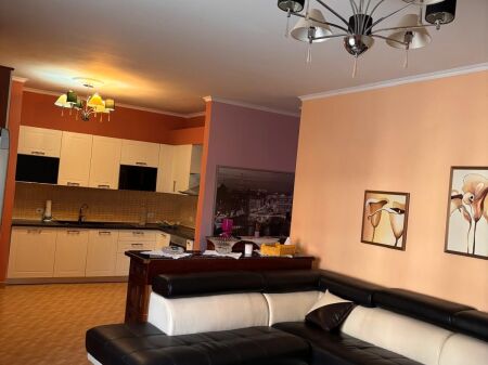 Shitet Apartament 2+1 ne Shkoze!