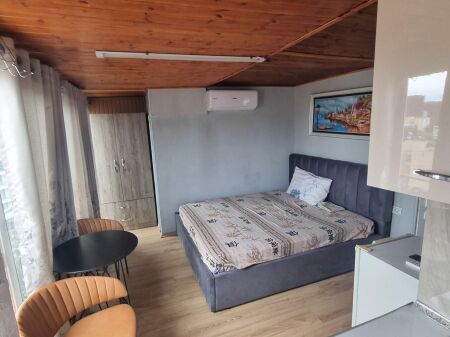Qera | Garsoniere | Mine Peza | 370 €/muaj