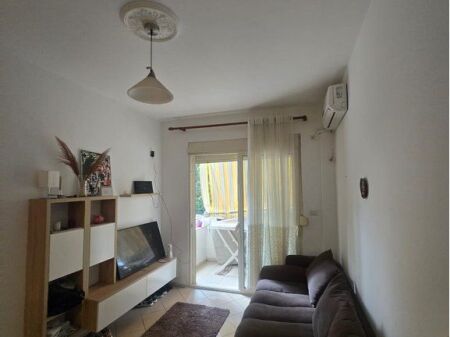 SHITET APARTAMENT 1+1 SHUME PRANE DETIT NE GOLEM !!!