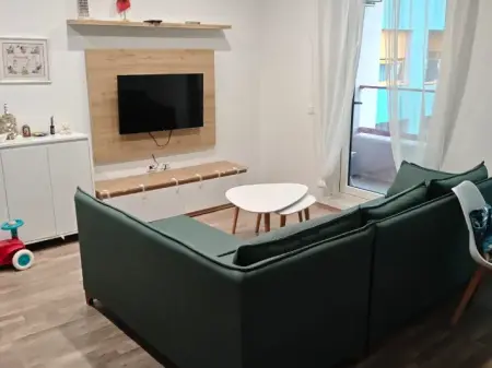 Qera | Apartament 1 + 1 | Ali Demi, Mangalem | 500 €/muaj