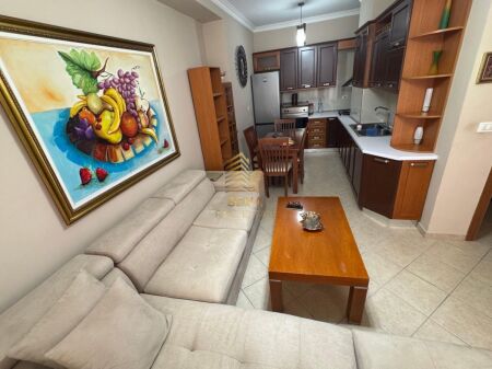 Affitto, Appartamento 2+1+blk, Astir, Vicino al Bar Artist 65.000 Leke/mese
