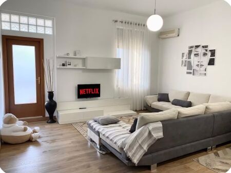 For rent 1+1 Durres Street 650€