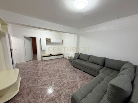  CASA PRIVATA 2+1 IN AFFITTO – EX ZONA DELLA POLIZIA, DURRËS!!! 550 € /Mese