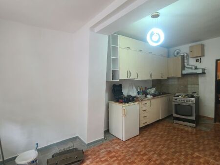 Affitto | Apartament 1 + 1 | Rruga Ferit Xhajko | 450 €/mese