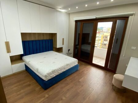 APPARTAMENTO IN AFFITTO 3+1+2 BLOCCO 200.000 LEKE FH-97016