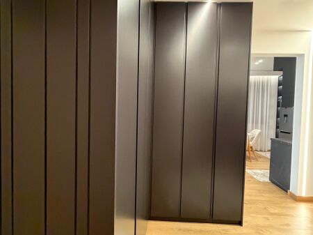 Shitet apartament 2+1 ne Astir , prane Bar Bohem , Unaza e Re , Yzberisht .