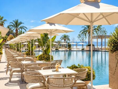 Attico di Lusso con Vista Panoramica sulla Riviera del Sud