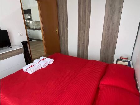 Jepet Me Qera Apartament 1+1+1 Ballkon