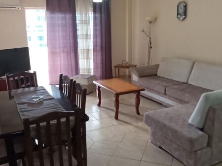 Affitto | Apartament 2 + 1 | Komuna Parisit | 650 €/mese