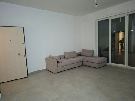 Affittasi Appartamento 2+1+1 con Balcone