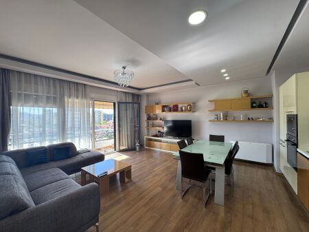SHITET APARTAMENT 3+1+2 | LAPRAKË, RRUGA DRITAN HOXHA