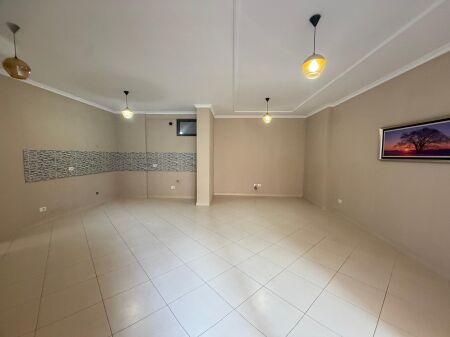 Appartamento in vendita 2+1+2 Palazzi Cabej Yzberisht
