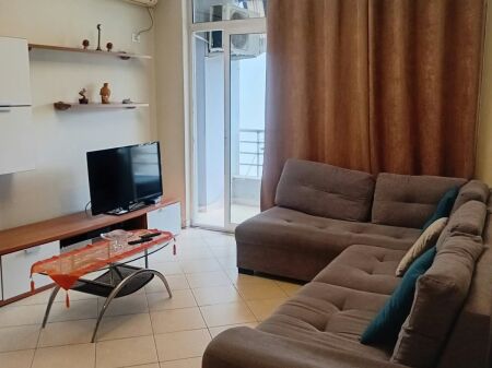 Affitto | Apartament 1 + 1 | Komuna e Parisit | 650 €/mese