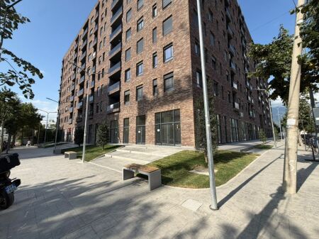  SHITET APARTAMENT 2+1 TEK 5 MAJI   Pallat i ri me ashensor  92.1 m² | 2 tualete  Çmimi: 195.000 €  