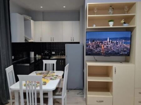  APARTAMENT ME QIRA AFATGJATË – GAZONIERE