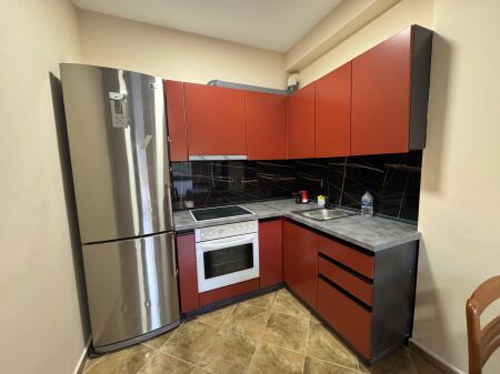 Shitet Apartament 1+1