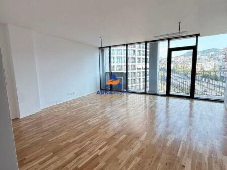 JEPET APARTAMENT ME QERA 2+1+BALLKON "LIQENI ARTIFICIAL" 1650 EURO