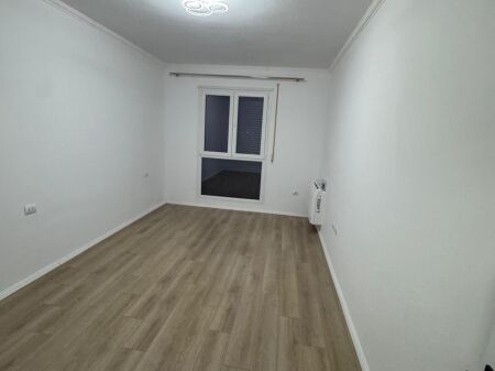 Apartament me Qera, 3+1+2 tualete tek Color Splash Residence, Paskuqan