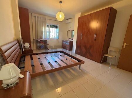 Apartament - Për Qira - Liceu Artistik, Tiranë
