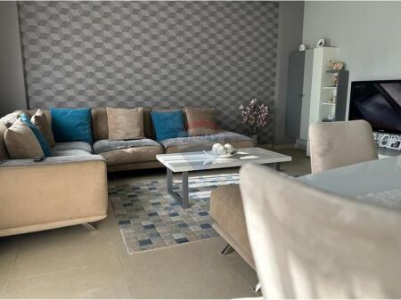 Apartament - Për Qira - Zogu I Zi, Tiranë