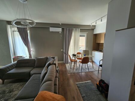 Super Apartament me qera tek Stacioni Trenit/FSHN