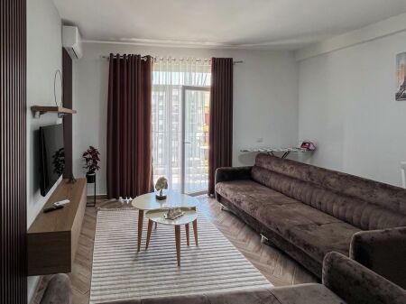 Affitto | Apartament 2 + 1 | Rruga 5 Maji | 650 €/mese