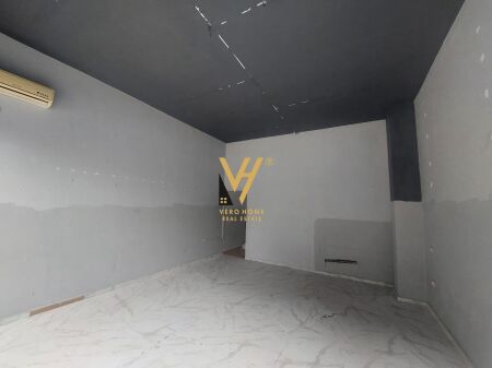 VENDESI IN VENDITA 41.8 M2 AL MERCATO ELETTRICO 170.000 EURO