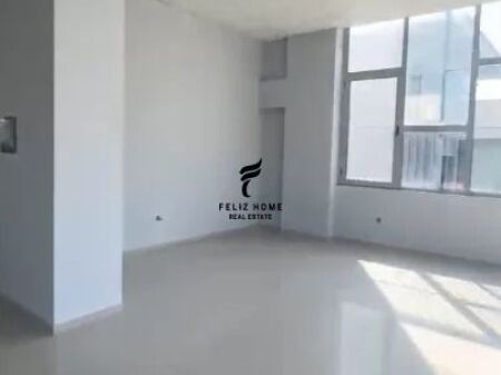 MAGAZINE ME QERA 200 M2 AUTOSTRADA TIRANE -DURRES 100.000 LEKE FH-97164