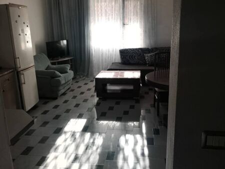Apartament 1+1 me qera tek Zogu i Zi ( 33,000 leke)
