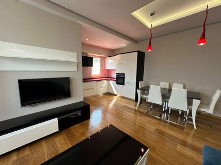 Shitet Apartament 2+1 📍 Liqeni i Thatë, Rr. Hamdi Sina