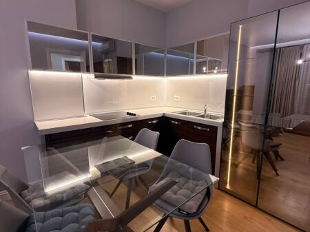  APARTAMENT 1+1 ME QIRA – RRUGA E KOSOVARËVE