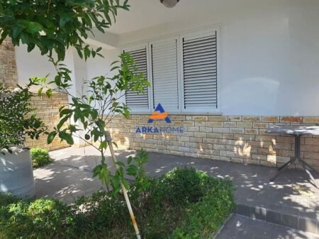 SHITET VILE 4 KATESHE "KODRA E PRIFTIT" 560.000 EURO