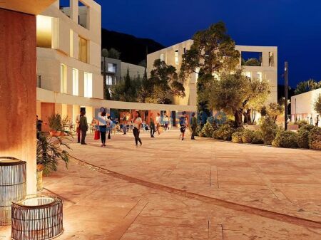 Shitet apartament 1+1 tek Rezidenca Sun Palase , Dhermi , Vlore , Himare , Sarande , Drimadhe , Drymades .