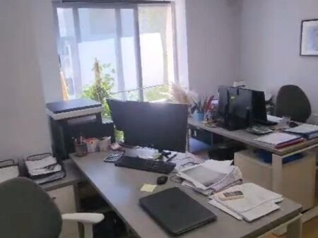 Affittasi ufficio nel quartiere Bllok ID 5763