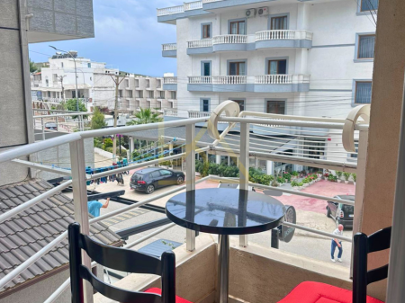 VENDESI APPARTAMENTO 1+1 – SARANDA, VICINO ALL'HOTEL BLUE SKY