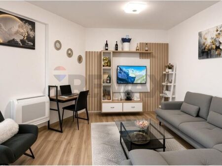 Shitet, Apartament 1+1, Oasis Residence, Tiranë.