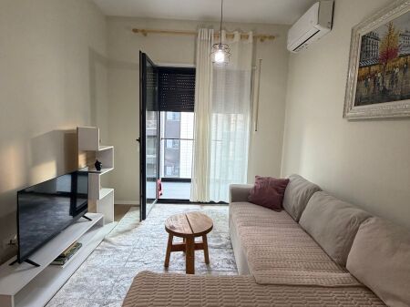 Appartamento in affitto 1+1 +posto parcheggio 60.000 lek