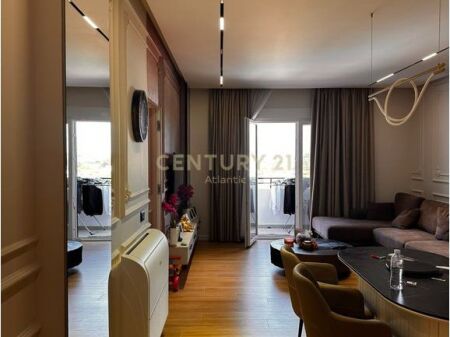 APARTAMENT 2+2 PËR SHITJE NË KAVAJË