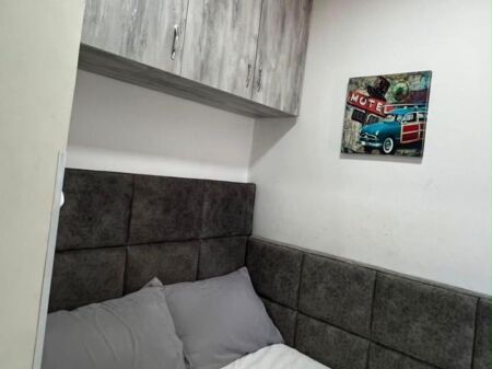 Brryl, jepet me qira apartament 1+1!