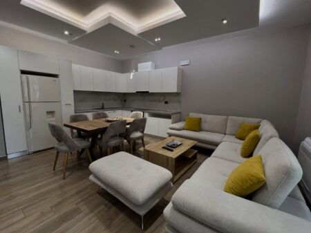 JEPET ME QIRA APARTAMENT 2+1 ME KOPSHT | PRANË TEG